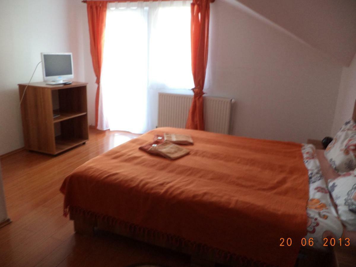 Casa Bella Villa Rîşnov Luaran gambar